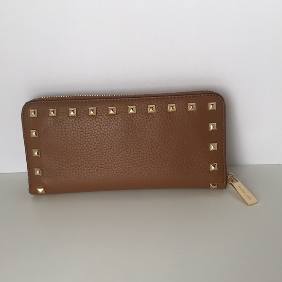 NWT Micheal Kors Studded Continental Leather Wallet - Picture 4 of 10